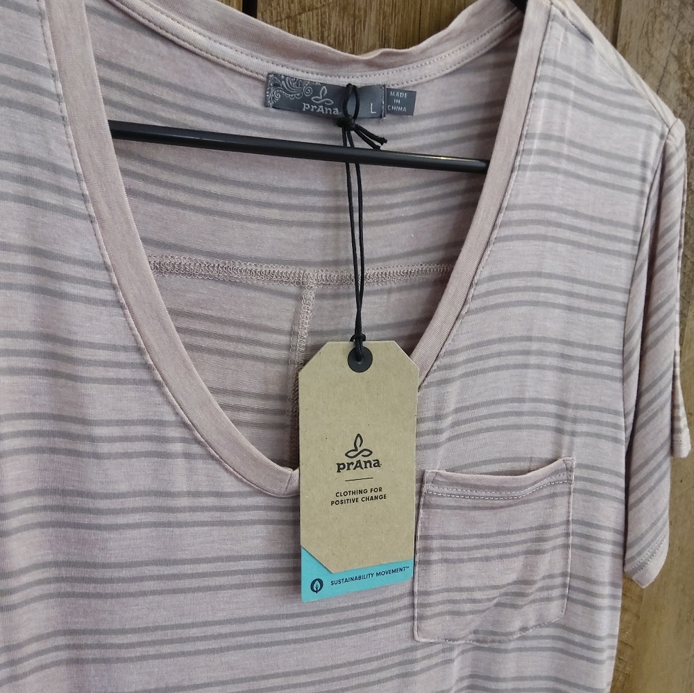 π prAna Women's Foundation Short Sleeve V-Neck T-Shirt - L - Picture 7 of 11